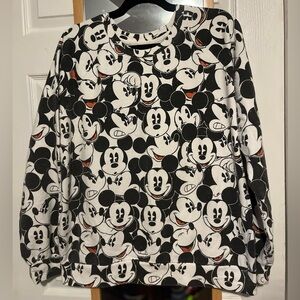 Vintage Disney Size Junior XL (15-17) Sweater, Mickey Mouse, Crew Neck Sweater